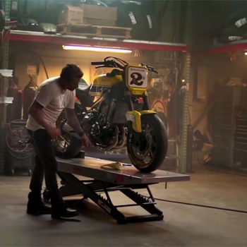 แรงบันดาลใจในตำนาน Yamaha MT-09 flat-tracker สุดเกรี้ยวกราด จากสำนัก Roland Sands | MOTOWISH 98