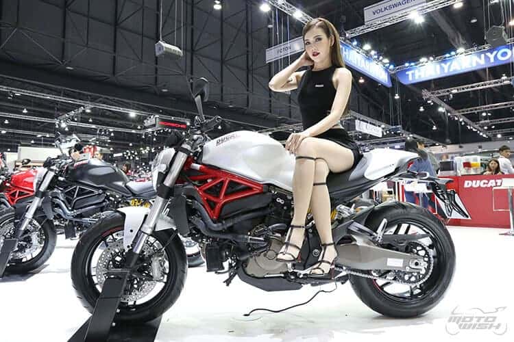 Ducati Monster 821 สีขาวมุก พกความหรูเคียงคู่ความสปอร์ต (Motor Expo 2015) | MOTOWISH 96