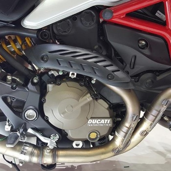Ducati Monster 821 สีขาวมุก พกความหรูเคียงคู่ความสปอร์ต (Motor Expo 2015) | MOTOWISH 99