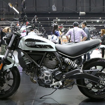 สายชิค สายชิล ห้ามพลาด ตัวจริงเสียงจริง Ducati Scrambler Sixty2 เครื่องยนต์ใหม่ 400 ซีซี (Motor Expo 2015) | MOTOWISH 105