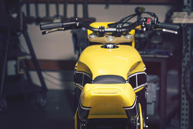 ชมกันแบบจุใจ Yamaha Faster Wasp flat-tracker By Roland Sands - ต้นเดือนเราได้เห็นวีดีโอทีเซอร์ของ Yamaha MT-09 Roland Sands กันไปแล้ว วันนี้เรามีภาพชุดใหญ่ของรถ Yamaha ที่นำพื้นฐานของ MT-09 มาบรรจงสร้างผ่านสำนักแต่งชื่อดัง Motowish Yamaha Faster Wasp flat tracker Roland Sands 16 - ชมกันแบบจุใจ Yamaha Faster Wasp flat-tracker By Roland Sands - ต้นเดือนเราได้เห็นวีดีโอทีเซอร์ของ Yamaha MT-09 Roland Sands กันไปแล้ว วันนี้เรามีภาพชุดใหญ่ของรถ Yamaha ที่นำพื้นฐานของ MT-09 มาบรรจงสร้างผ่านสำนักแต่งชื่อดัง