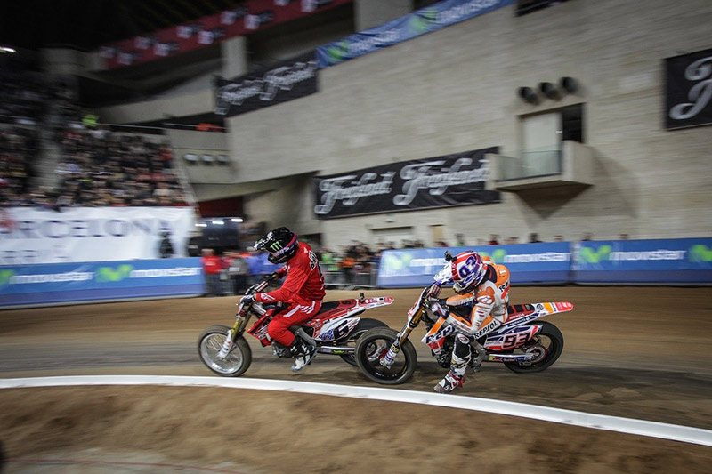 ไฮไลท์การแข่งขัน Superprestigio DTX 2015 Brad Baker ชนะ Marc Marquez สุดมันส์ | MOTOWISH 43