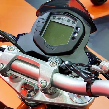 KTM เปิดตัวรถสตรีท 250 Duke และ RC 250 ใหม่ครั้งแรกในประเทศไทย (Motor Expo 2015) | MOTOWISH 100