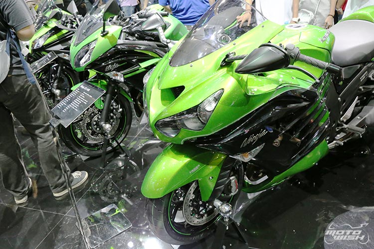 Kawasaki จัดใหญ่ ขนรถมาเต็มอัตราศึกให้แฟนๆเลือกอย่างจุใจ (Motor Expo 2015) | MOTOWISH 2