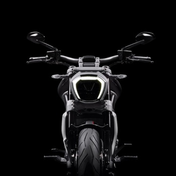 Ducati ฉีกกฎ เปิดตัว XDiavel รถคันยักษ์พลังขับสายพาน (EICMA 2015) | MOTOWISH 41