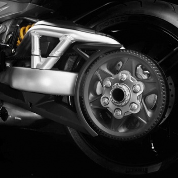 Ducati ฉีกกฎ เปิดตัว XDiavel รถคันยักษ์พลังขับสายพาน (EICMA 2015) | MOTOWISH 43