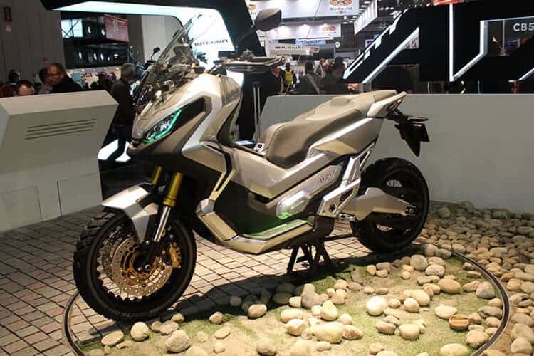 Honda Adventure Scooter กำลังจะมาในปี 2017 | MOTOWISH 93