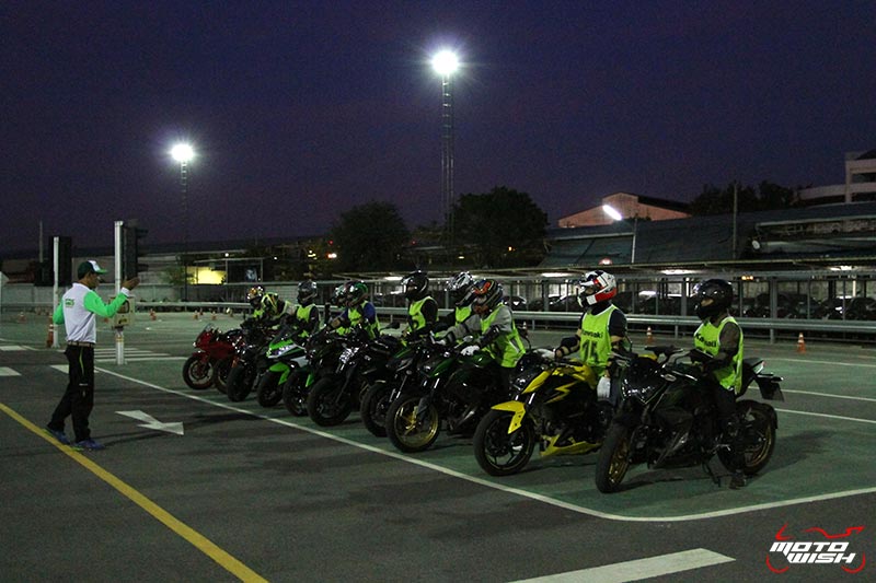 Kawasaki Good Riders School (Night Course) เรียนขี่บิ๊กไบค์ตอนกลางคืน ฟรีๆๆ !!! | MOTOWISH 66