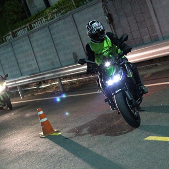 Kawasaki Good Riders School (Night Course) เรียนขี่บิ๊กไบค์ตอนกลางคืน ฟรีๆๆ !!! | MOTOWISH 72