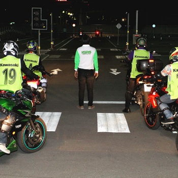 Kawasaki Good Riders School (Night Course) เรียนขี่บิ๊กไบค์ตอนกลางคืน ฟรีๆๆ !!! | MOTOWISH 87