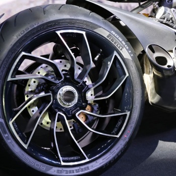 สิ้นสุดการรอคอย!! Ducati มายิ่งใหญ่ เปิดตัวรถใหม่ถึง 6 รุ่น (MOTOR SHOW 2016) | MOTOWISH 24