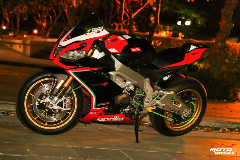 Aprilia RSV4 Factory SBK Special Limited Edition 2013 : 1 ใน 4 ของเมืองไทย | MOTOWISH 150