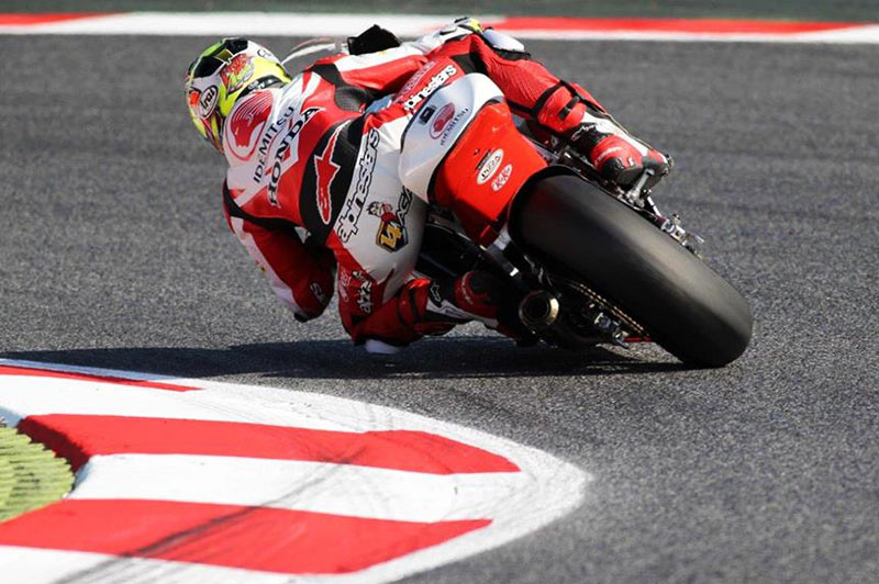 Moto2 สนามต่อไปไม่มี ฟิล์ม รัฐภาคย์ !!! - สุดสัปดาห์ที่จะถึงนี้กับรายการแข่งขัน MotoGP ที่ประเทศเนเธอร์แลนด์ ณ สนาม TT Circuit Assen ซึ่งจะทำการซ้อมและแข่งขันในวันที่ 24-26 มิถุนายนนี้ รัฐภาคย์ ผ่าตัด 2 - Moto2 สนามต่อไปไม่มี ฟิล์ม รัฐภาคย์ !!! - สุดสัปดาห์ที่จะถึงนี้กับรายการแข่งขัน MotoGP ที่ประเทศเนเธอร์แลนด์ ณ สนาม TT Circuit Assen ซึ่งจะทำการซ้อมและแข่งขันในวันที่ 24-26 มิถุนายนนี้