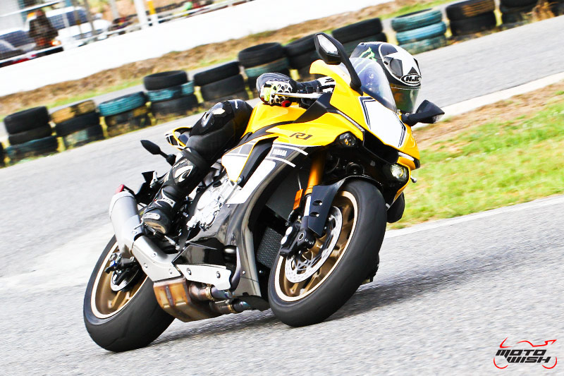 Review : Yamaha YZF-R1M VS R1 60th Anniversary Edition ครั้งแรกในไทย | MOTOWISH 129