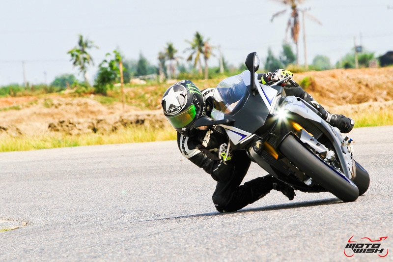 Review : Yamaha YZF-R1M VS R1 60th Anniversary Edition ครั้งแรกในไทย | MOTOWISH 144