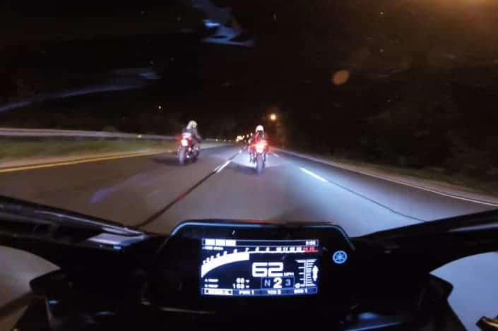 ออกลั่นยามค่ำคืนกับ Yamaha R1 วิ่งเกินกว่า 300 กม./ชม. หรือไม่ !!! | MOTOWISH 141