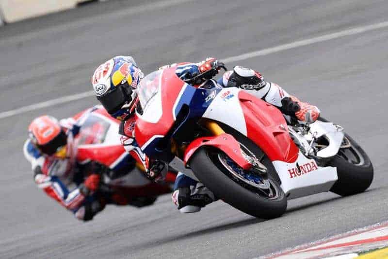 มาเควซ & เปโดรซ่า ควบ Honda RC213V-S สัมผัสไลน์สนาม Red Bull Ring | MOTOWISH 27