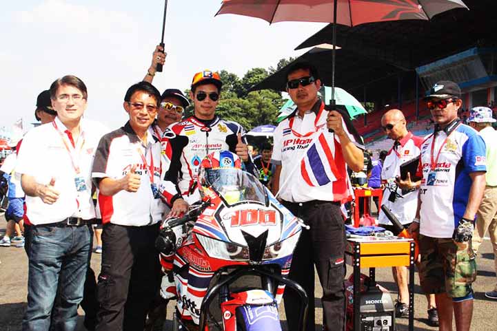 ไฮไลท์การแข่งขัน ARRC รุ่น SS 600cc. Race 1 สนามเซนตูล ประเทศอินโดนีเซีย | MOTOWISH 48