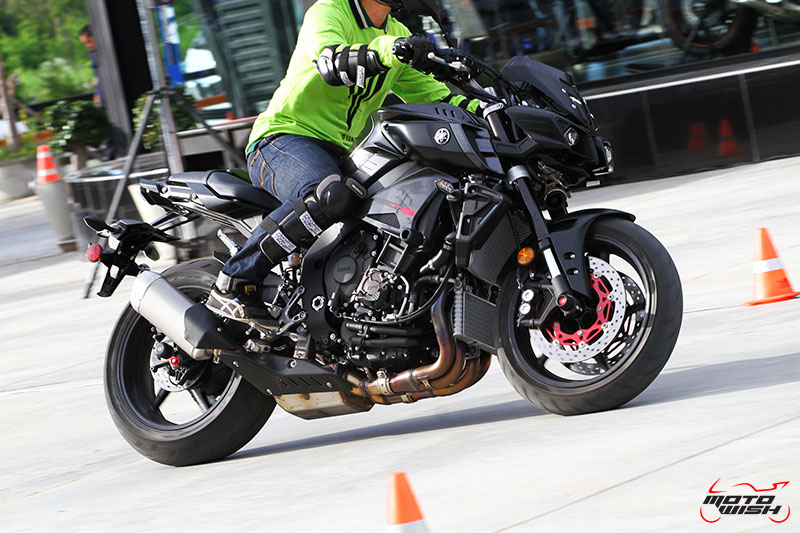 Preview : สัมผัสแรกที่ไม่ธรรมดากับ Yamaha MT-10 นี้มันทรานส์ฟอร์มเมอร์ส ชัดๆ!!! | MOTOWISH 49