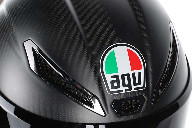 AGV เปิดตัว Pista GP R หมวกกันน็อครุ่นใหม่ แบบเดียวกับที่รอสซี่ใช้แข่ง | MOTOWISH 179