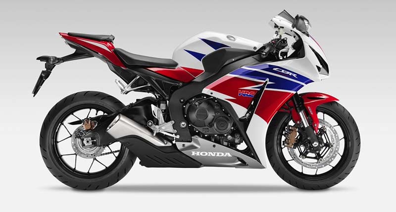 หรือนี่จะเป็น Honda CBR1000RR 2017 ตัวใหม่ ที่ถูกถ่ายได้ในสนามแข่ง | MOTOWISH 100