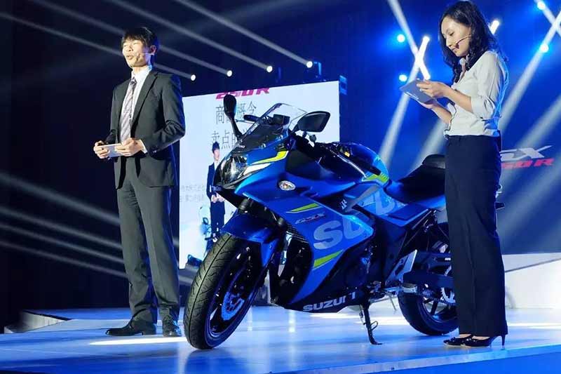 ยลโฉม Suzuki GSX-250R 2017 สปอร์ตไบค์ไซส์เล็กจากค่ายคนบ้า | MOTOWISH 79