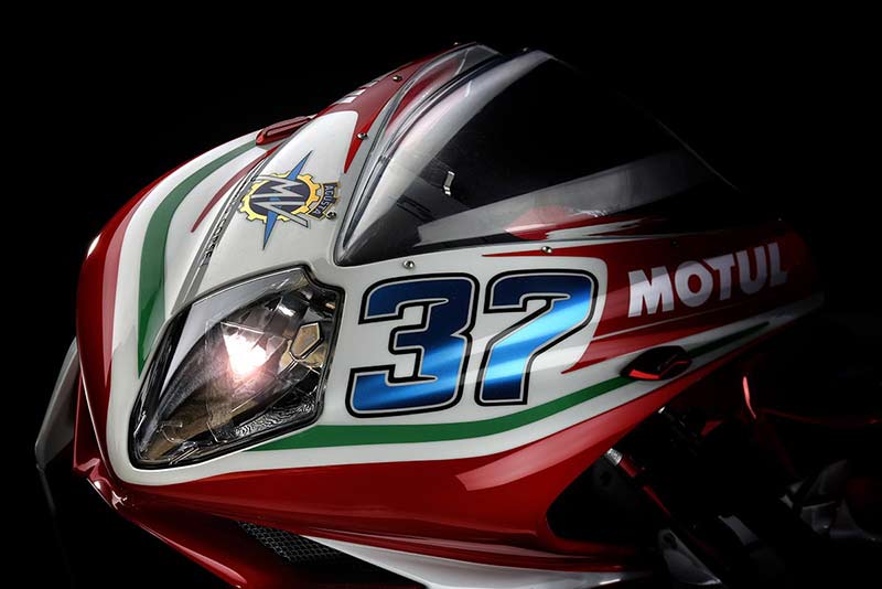 เปิดตัว MV Agusta F3 RC รถรุ่นพิเศษลายทีมแข่ง เพียง 350 คันเท่านั้น | MOTOWISH 118