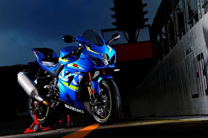 ตีแผ่รายละเอียด เปิดสเป็ค Suzuki GSX-R1000 และ GSX-R1000R 2017 (Intermot 2016) | MOTOWISH 153