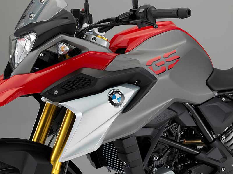 เผยโฉม BMW G310GS ลุยแบบพริ้วๆ ชิลด์ไปกับแอดเวอร์เจอร์ไบค์ไซส์ 300 ซีซี (EICMA 2016) | MOTOWISH 12