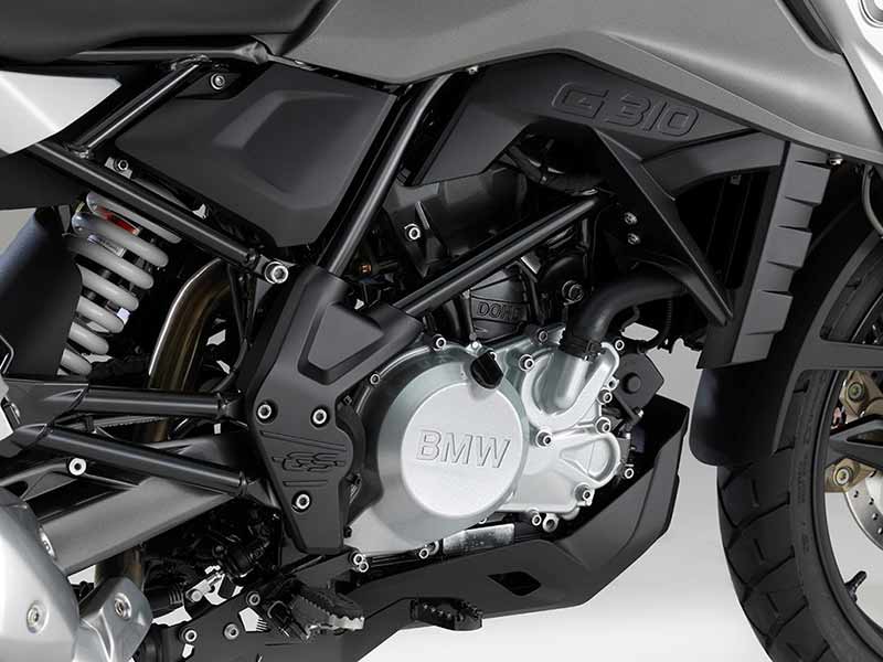 เผยโฉม BMW G310GS ลุยแบบพริ้วๆ ชิลด์ไปกับแอดเวอร์เจอร์ไบค์ไซส์ 300 ซีซี (EICMA 2016) | MOTOWISH 10