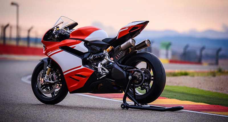 เผยภาพ Ducati 1299 Superleggera ส่องทุกมุมมอง ก่อนเปิดตัว!! | MOTOWISH 125