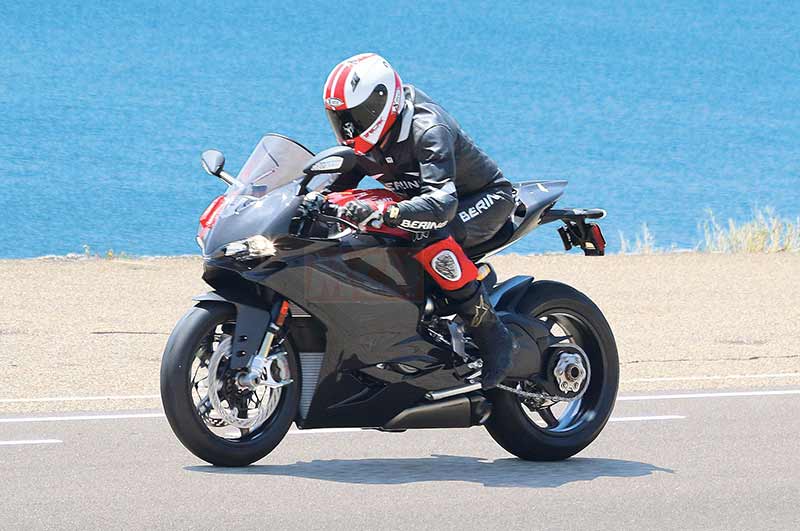 ไขความลับ Ducati “Project 1408” หรือ Superleggera ลำล่าสุด มีอะไรเทพๆมาบ้าง | MOTOWISH 16