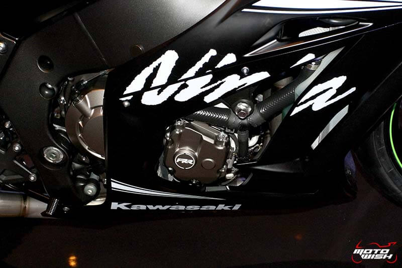 รหัสพันธุกรรมจากสนามแข่ง Kawasaki Ninja ZX-10RR เปิดตัว พร้อมราคาขายในไทย | MOTOWISH 25