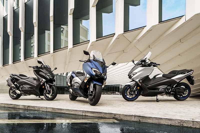 Yamaha T-Max 2017 พลิกโฉมทั้งที โชว์ของดีถึง 3 รุ่น (EICMA 2016) | MOTOWISH 72