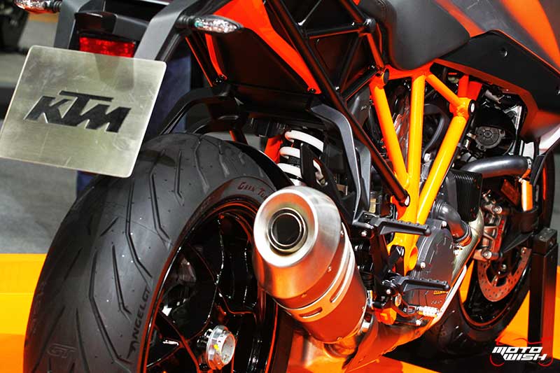 KTM เปิดตัวสุดยอดรถสปอร์ตทัวร์ริ่ง 1290 Super Duke GT (Motor Expo 2016) | MOTOWISH 108