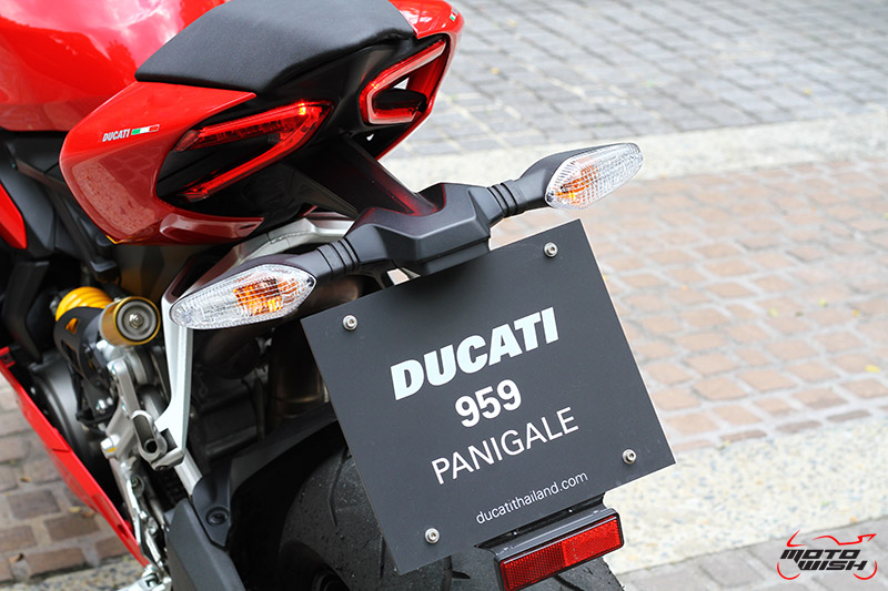 Review : Ducati 959 Panigale หล่อ หรู แบบมีเอกลักษณ์ | MOTOWISH 138