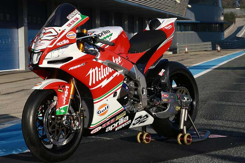 Milwaukee Aprilia เปิดตัว Aprilia RSV4 RF WSBK ม้าศึกสุดคะนอง ทดสอบวันที่สองกดเวลารองจาก Jonathan Rea | MOTOWISH 9