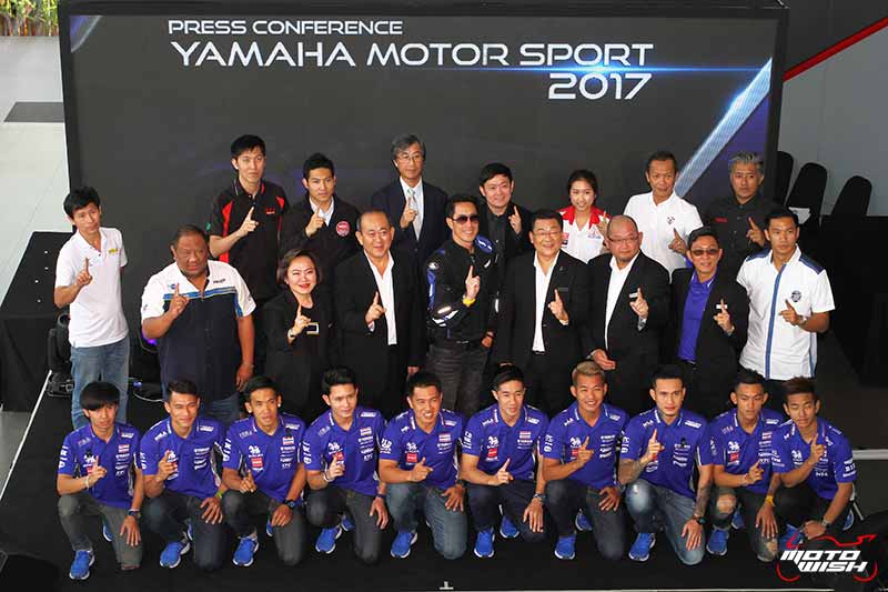 ไทยยามาฮ่า มอเตอร์ เปิดตัวทีมแข่ง Yamaha Thailand Racing Team 2017 | MOTOWISH 32