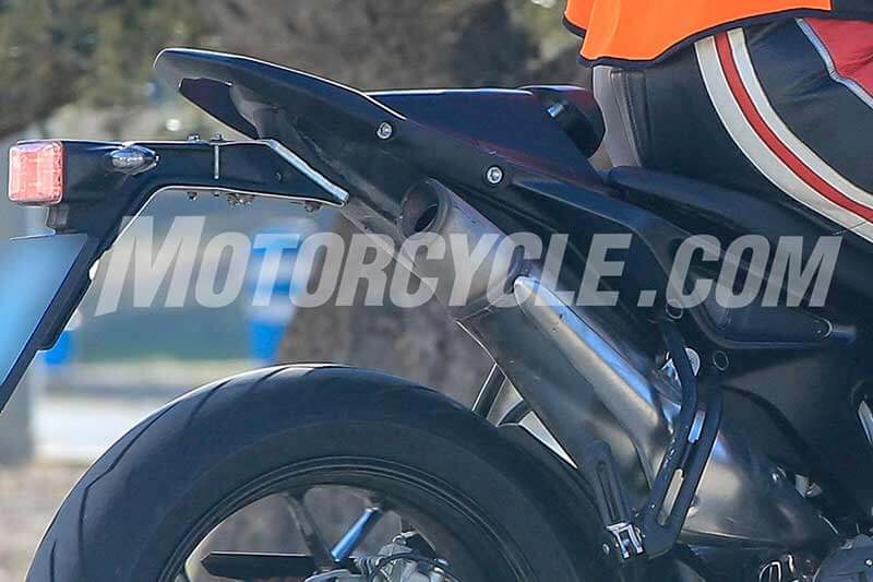 ชมภาพ Spy Shots KTM 790 Duke เผยโฉมสุดท้ายก่อนผลิตจริง พร้อมออกซิ่งปี 2018 | MOTOWISH 147