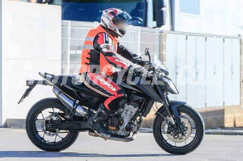 ชมภาพ Spy Shots KTM 790 Duke เผยโฉมสุดท้ายก่อนผลิตจริง พร้อมออกซิ่งปี 2018 | MOTOWISH 150