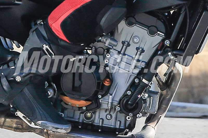 ชมภาพ Spy Shots KTM 790 Duke เผยโฉมสุดท้ายก่อนผลิตจริง พร้อมออกซิ่งปี 2018 | MOTOWISH 145