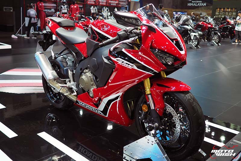 Honda เปิดราคา CBR1000RR 6.43 แสน & CBR1000RR SP 7.79 แสน จอง 30 คันแรก ร่วมทดสอบ RC213V-S ฟรี (Motor Show 2017) | MOTOWISH 154