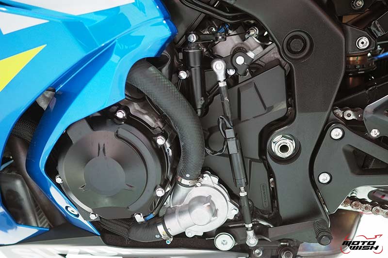 Suzuki เปิดตัวเจ้าสนามคันใหม่ GSX-R1000 & GSX-R1000R ราคาเริ่มต้นเร้าใจ 6.89 แสน (Motor Show 2017) | MOTOWISH 90