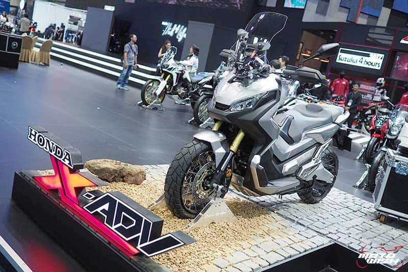 เปิดตัว Honda X-ADV สกูตเตอร์แอดเวนเจอร์ไบค์ ราคาสุดเร้า 4.15 แสน (Motor Show 2017) | MOTOWISH 27