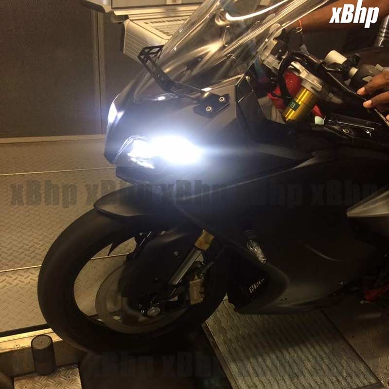 ใกล้ถึงเวลาอาละวาด TVS Akula (BMW S310RR) ถูกจับภาพได้ระหว่างการทดสอบบนไดโน่ | MOTOWISH 92