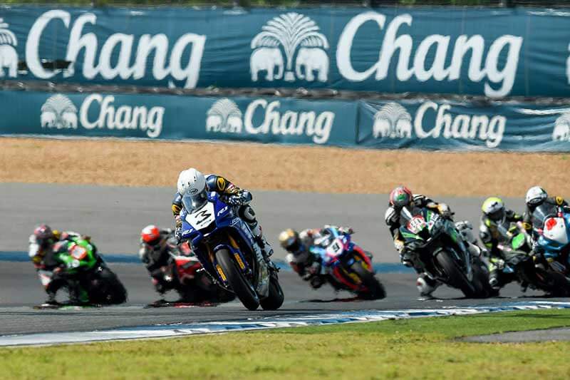 PTT BRIC SBK 2017 เปิดฉากระอุ “ฐิติพงศ์” บู๊  ”อนุชา” สุดมันส์ คว้าชัยสนามแรก พร้อมผลการแข่งขันทุกรุ่น | MOTOWISH 10