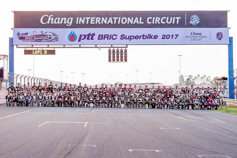 ผลควอลิฟาย  “PTT BRIC Superbike 2017” สนามแรก เปิดฤดูกาลใหม่ ยอดนักบิดทะลุ 166 คัน มันส์แน่นอน!! | MOTOWISH 157