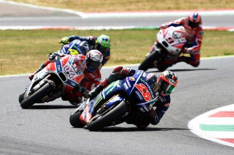 ย้อนหลังการแข่งขัน MotoGP 2017 สนามที่ 6 ItaliaGP โคตะระอภิมหามันส์สุดติ่ง 340 กว่า กม./ชม. | MOTOWISH 27