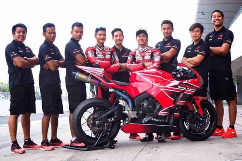 A.P. Honda Racing Thailand ลงทดสอบก่อนลุยศึก "ซูซูก้า เอ็นดูรานซ์ 4 ชั่วโมง" สิ้นเดือนนี้ | MOTOWISH 158