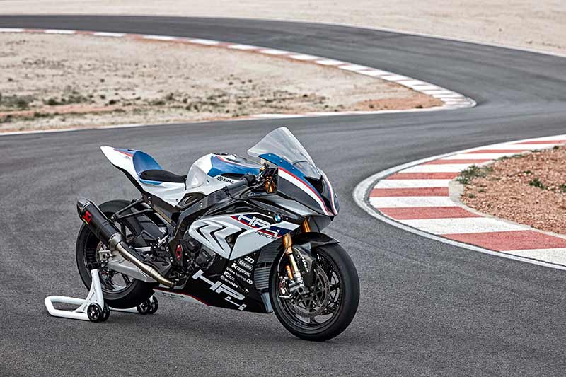 เปิดรายละเอียด BMW HP4 Race รถโปรดักส์ชั่นสเต็ปเทพ 750 คันทั่วโลก เปิดขายที่อเมริกา 2.6 ล้าน | MOTOWISH 94